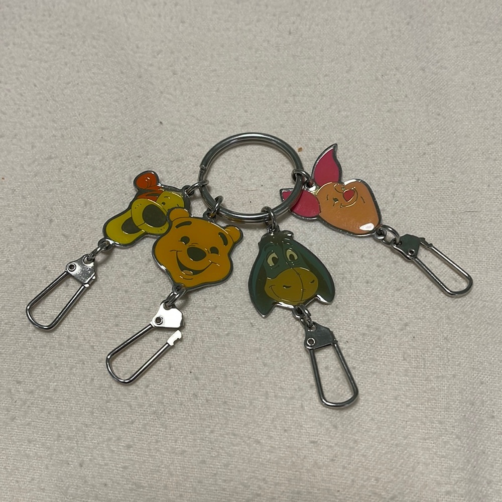 Disney Winnie the Pooh keychain*